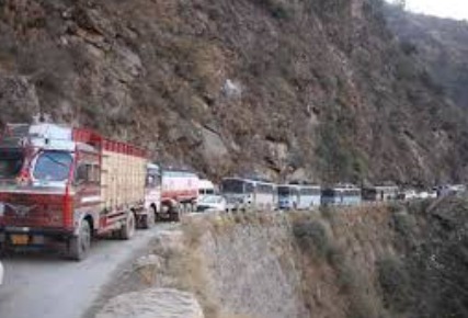 'Traffic Restored on Jammu-Srinagar Highway, Stranded Vehicles Being Cleared'